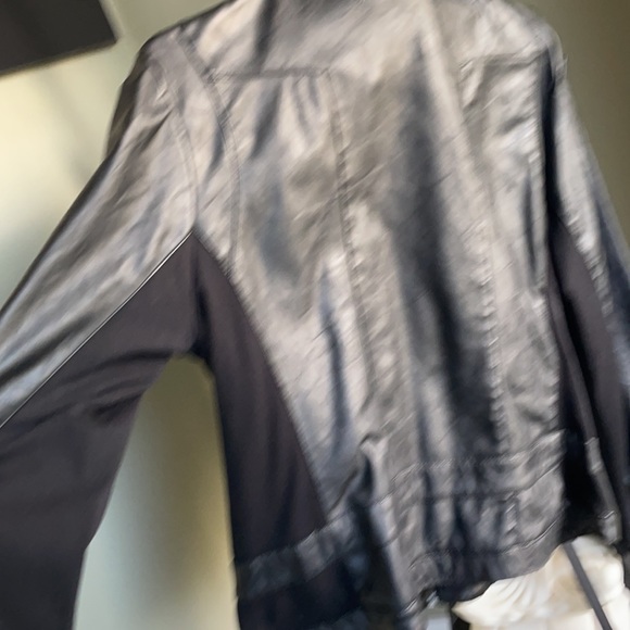 Distressed faux leather bomber jacket - Picture 3 of 6